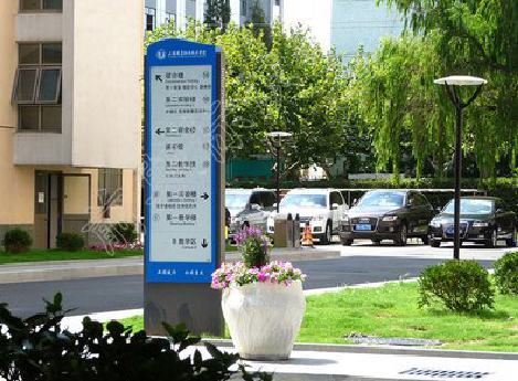  明溪哪些因素影响宣传栏的制作？